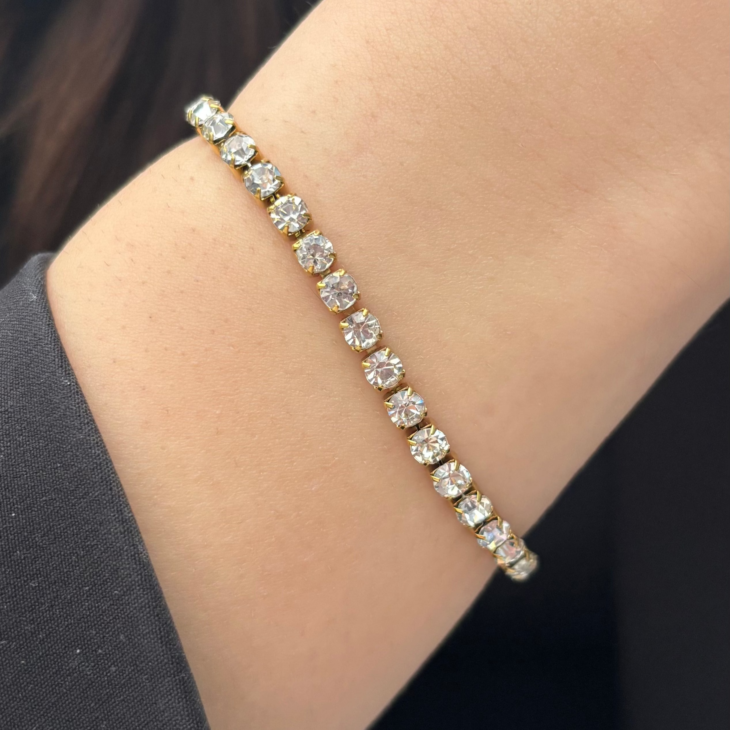 Foto Aurora Armband op arm 2